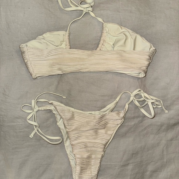 Zaful Textured Cream Bikini Set - Picture 3 of 4